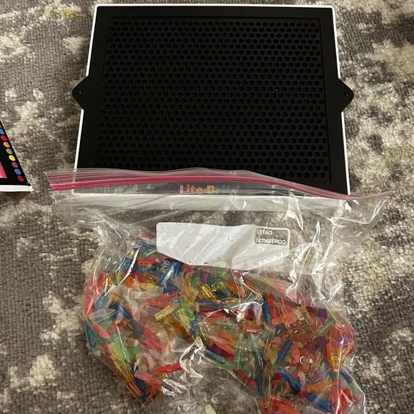 Hasbro Lite Brite Deluxe Editon - Picture 2 of 3